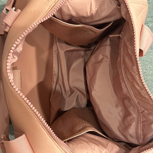 Pink Dagne Dover large Landon neoprene carryall bag - Picture 13 of 13
